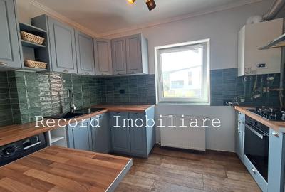 Apartament 2 camere decomandat, et.1, parcare Floresti - 1
