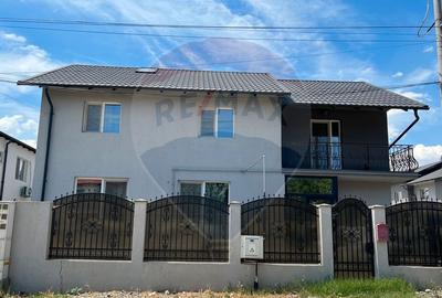 Casa / Vila cu 4 camere de inchiriat in zona Mamaia nord Constanta - 4