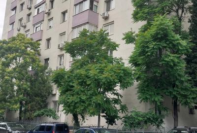 Titan, 1 Decembrie 1918, P/10, bloc din 1980, reabilitat, 89000 E - 1