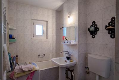 Apartament 2 camere de vanzare in zona Far, comision 0% - 6