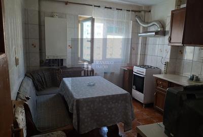 Apartament cu 2 camere decomandat, mobilat în Mărgeanului
