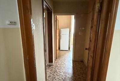 Vând apartament 2 camere decomandat, Piața Râmnicu Sărat - 9