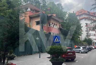 Casă individuală cu 12 camere în Sinaia