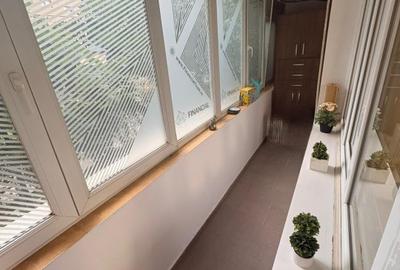 Inchiriez apartament pretabil birou - 6