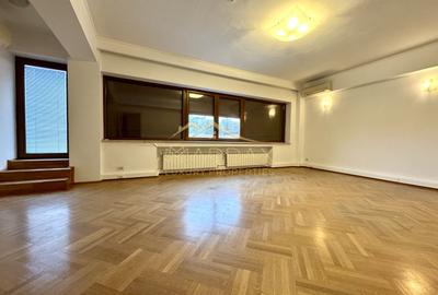 Vila centrala cu 13 camere *460mpu* + garaj // Dorobanți - 29