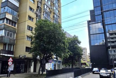 Apartament cu 2 camere decomandat în Centru Civic