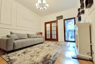Apartament cu 3 camere semidecomandat, mobilat în Aviatorilor