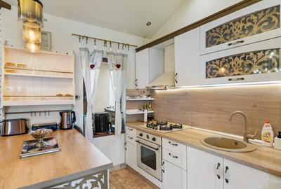 Apartament exclusivist cu 4 camere în Piața Ovidiu  Vedere panoramică la mare - 10