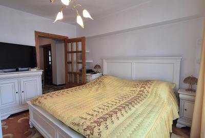 Apartament cu 4 camere de închiriat – ultracentral, Str. Alexandru Lăpușneanu - 1