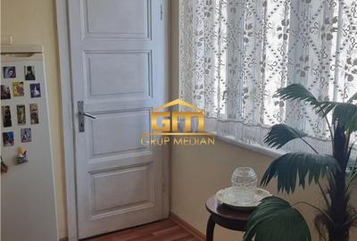 Casă de vanzare - Eleganță interbelică in centrul Ramnicului Valcea - 13