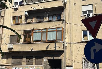 Apartament cu 2 camere semidecomandat în Universitate
