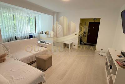 Apartament cu 3 camere în Baba Novac