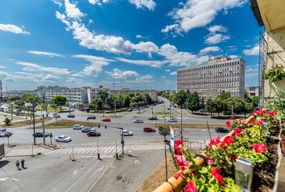 Apartament cu 4 camere decomandat în P-ța Gării