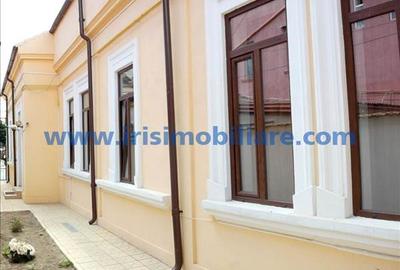 Birou, 150 mp în Central