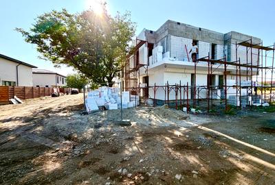 Casă individuală cu 5 camere în Sud