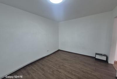 Apartament 3 camere, zona 1 Decembrie 1918 - 8