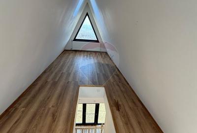 De vanzare Cabana A-Frame cu 1850 mp teren in zona Pucioasa, DB - 17