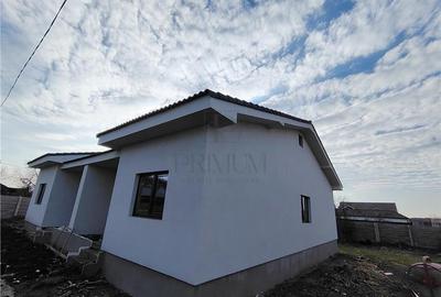 Duplex cu 3 camere în Moșnița Nouă