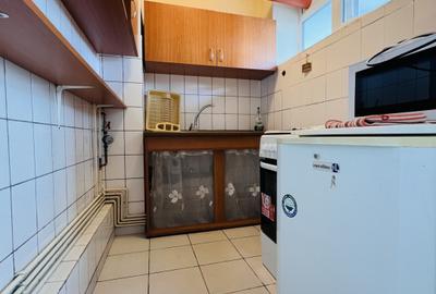Garsonieră decomandată cu centrala proprie si AC- Zona Carol - 5