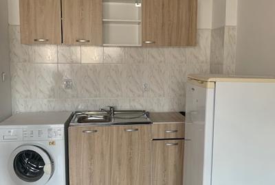 Apartament 1 camera, strada principala, 100 ml fata de statia de autobuz