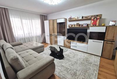 Apartament cu 3 camere decomandat în Turnișor