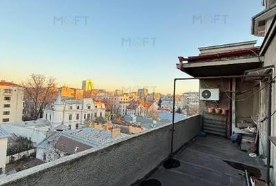 Apartament cu 3 camere decomandat în Calea Victoriei