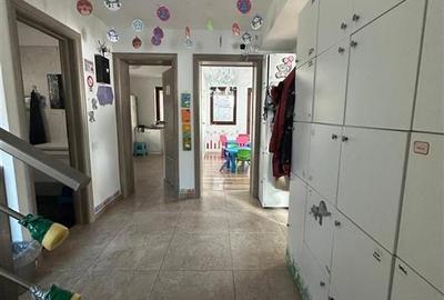 Casa - 370.000eur - 6 Dormitoare + living - 9