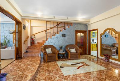 Vila de vânzare Faleza Nord de 557 mpt compusă din 3 apartamente lângă ZoomBeach - 6