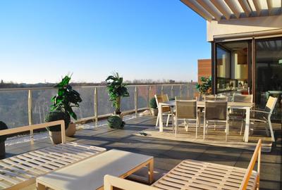 Apartament cu 6 camere semidecomandat, mobilat în Herăstrău