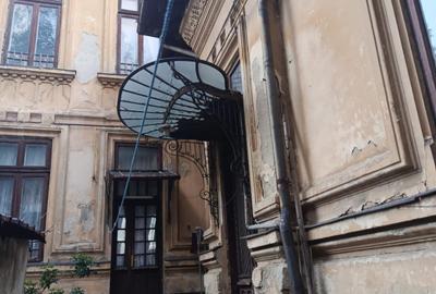 VILĂ INTERBELICĂ DE VÂNZARE ZONA ULTRACENTRALĂ, LEON VODĂ PIAȚA UNIRII - 1