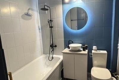 Apartament cu 3 camere decomandat în Centru Civic