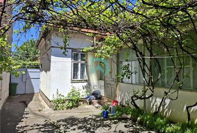 Casa De Mijloc, singur in curte, Brasov - 1