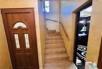 SUPER PROPRIETATE, vila 310 mp construiti, 1000 mp teren PADUREA ROSU - 16