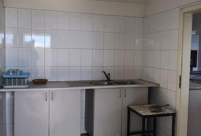 Showroom auto suprafata 6500 mp, teren 1500 mp, deschidere 90 ml la DN 1. - 31