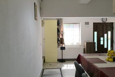 Apartament 3 camere, situata central Str. Cuza voda - 6