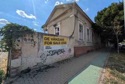 De vânzare teren 1.714 mp cu clădire monument istoric - 1