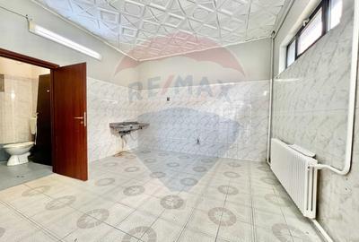 De închiriat spațiu comercial, 122mp în zona Decebal - 10