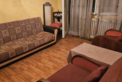 Apartament cu trei camere decomandat - 4