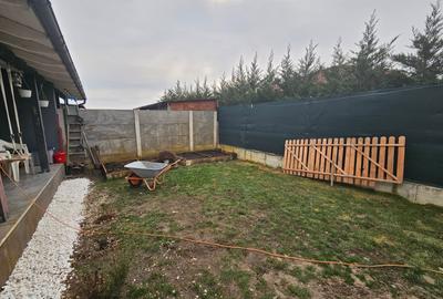 Duplex pe parter, între Moșnița Nouă și Urseni, cu 2 băi, 2 terase, comision 0% - 23