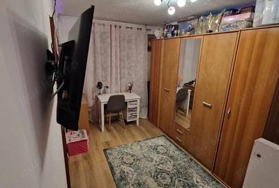 Apartament 3 camere, zona Tatarasi, etajul 2/4 - 3