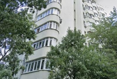 Lacul Tei,Maica Domnului vav Parc Tei - 1