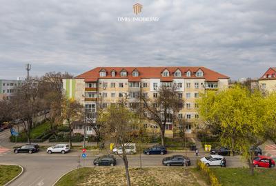 Apartament cu 3 camere semidecomandat în Girocului