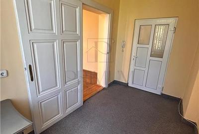 SPATIU PENTRU BIROURI - ZONA ULTRACENTRALA - CENTRALA PROPRIE - 24 MP - 3