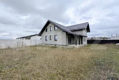 Casă modernă si spatioasa P+M in Vorovesti – finisaje la alegerea ta! - 2