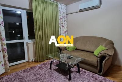 Apartament cu 2 camere semidecomandat în Cetate