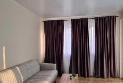Apartament cu 2 camere semidecomandat, mobilat în Titan