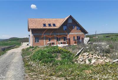 Vila - Pensiune de vanzare, 18 camere in Fundatura-Iclod, Cluj ! - 1