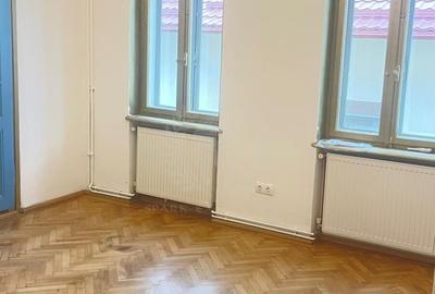 Spațiu Comercial // Birouri, 4 camere, ultracentral, Ploiesti - 13