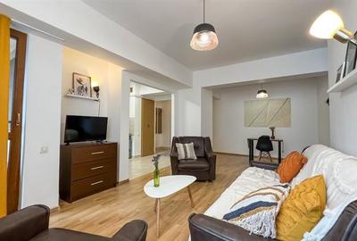 Apartament cu 2 camere semidecomandat, mobilat în Mărăști