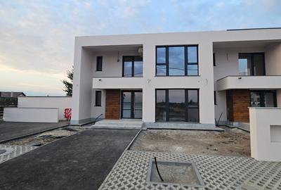 Spatiu comercial 100 mp utili,modern ,nou ,stradal ,Lahovari,Balotesti. - 3